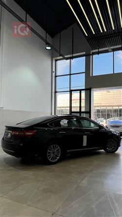 تويوتا أفالون